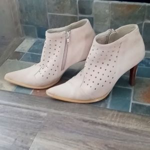 High heeled booties